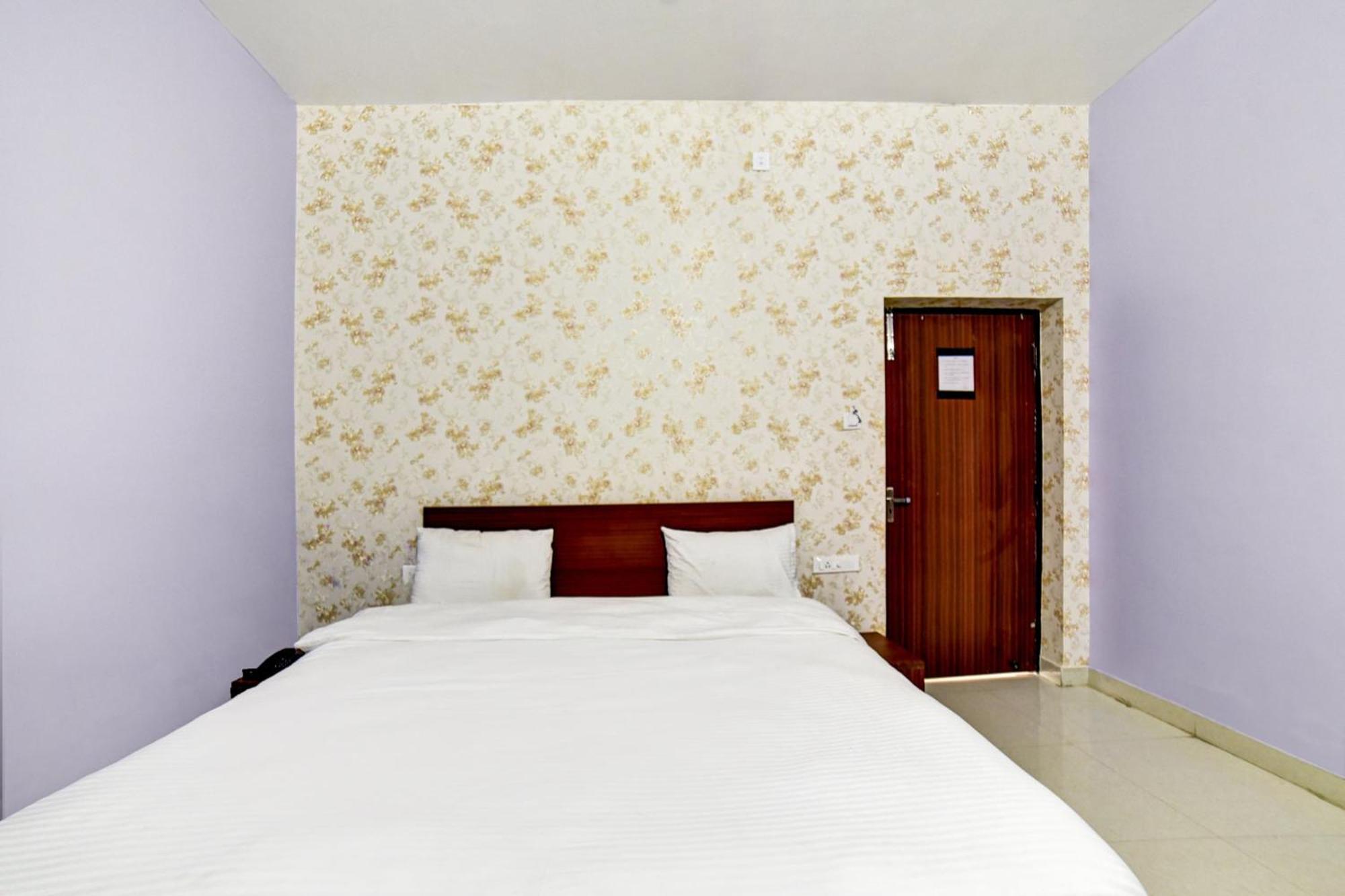 Hotel O The Hotel Quaint Khagaul Екстериор снимка